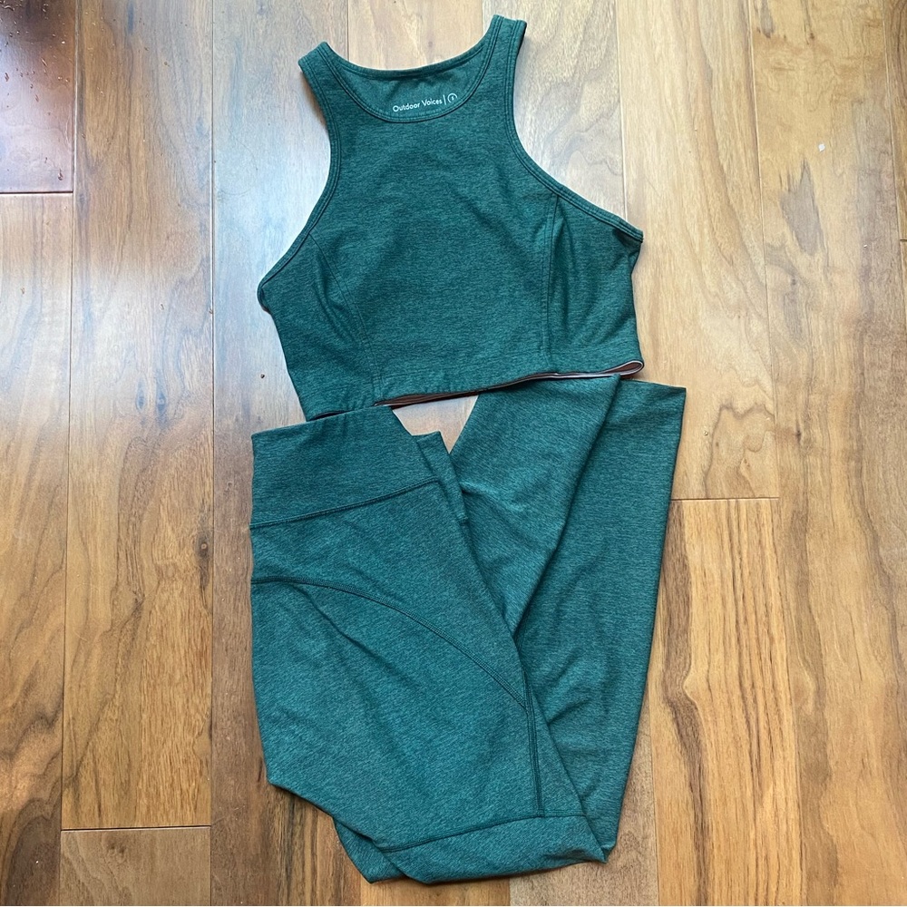 Outdoor Voices | Matching 7/8 Warm Up Leggings and Athena Crop Top